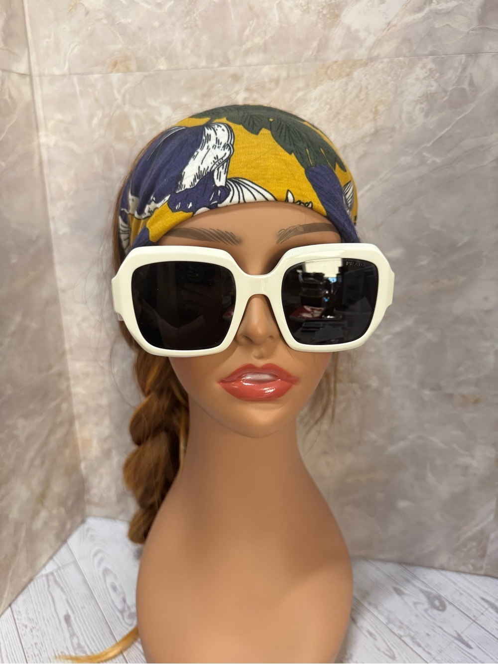 Prada white Sunglasses - Picture 2 of 11